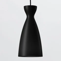 Nyta Pretty long Hängelampe 3m, schwarz matt