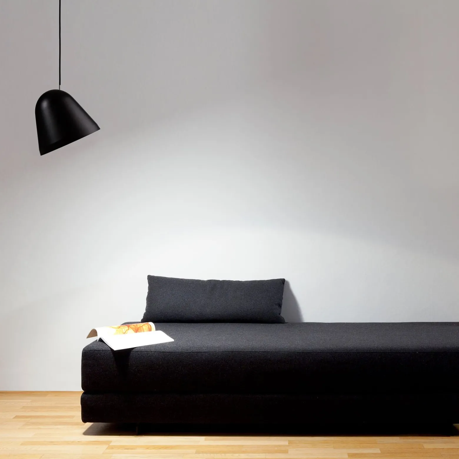 Nyta Tilt Pendelleuchte, Kabel 3m schwarz, schwarz