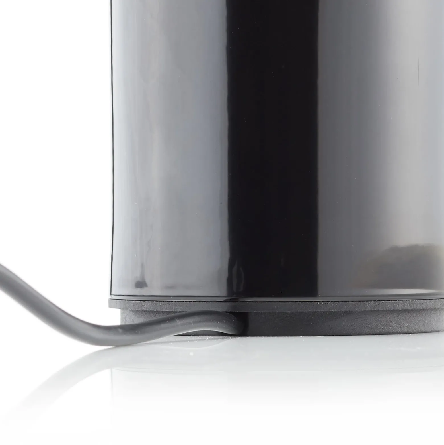 Oluce Tischleuchte Atollo, schwarz, Alu, Ø 25 cm