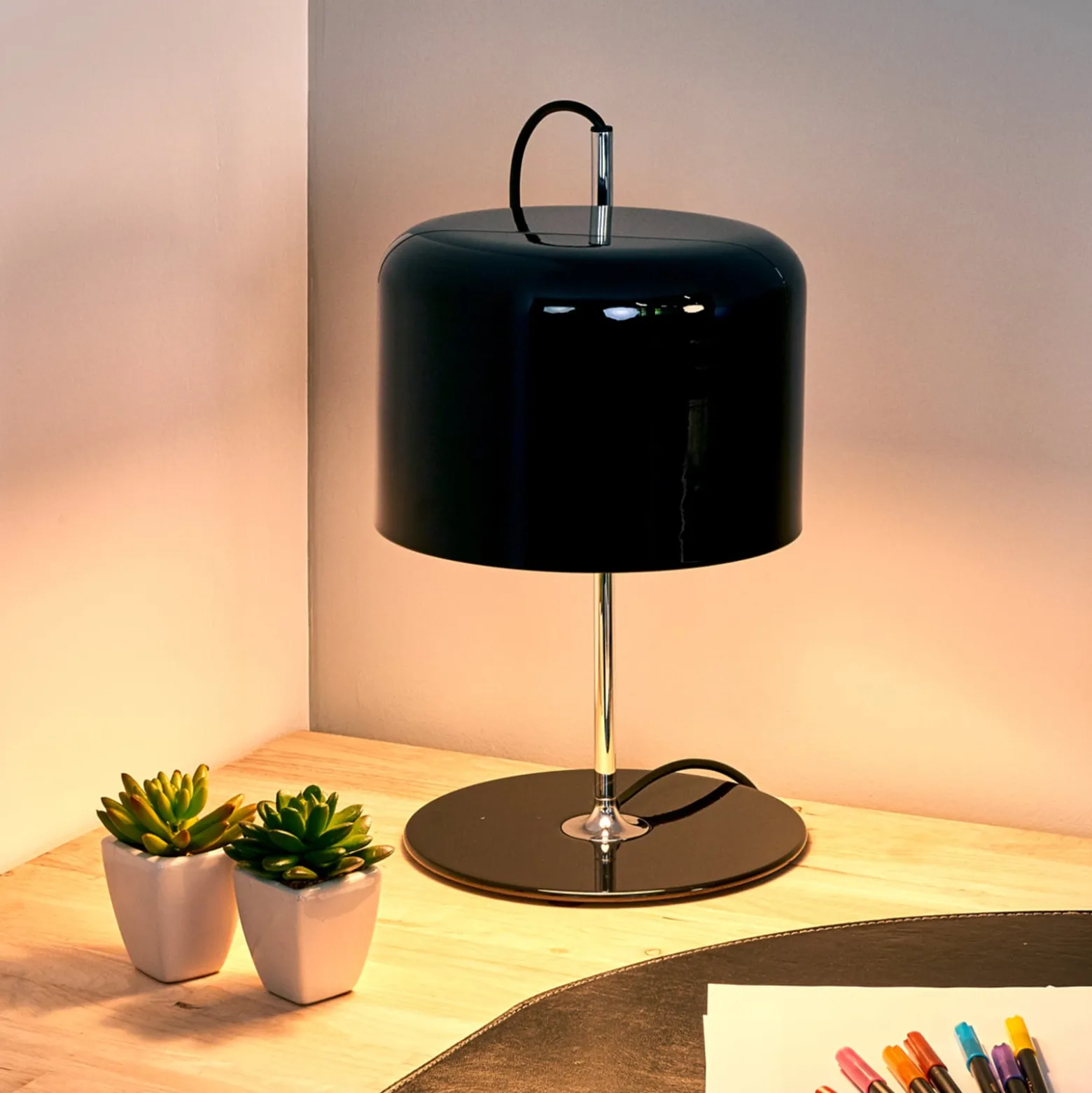 Oluce Tischleuchte Coupé, schwarz/chrom, Metall, Höhe 45 cm