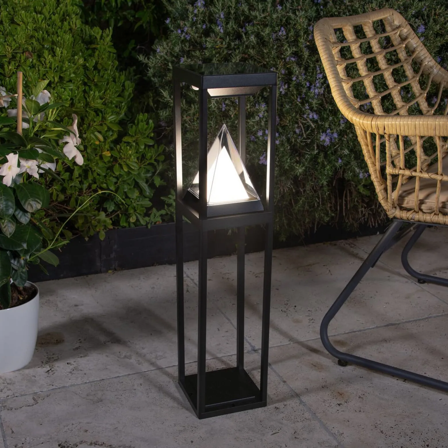 OSRAM SMART+ LED-Solar-Wegeleuchte ALPS, schwarz Sensor IP44