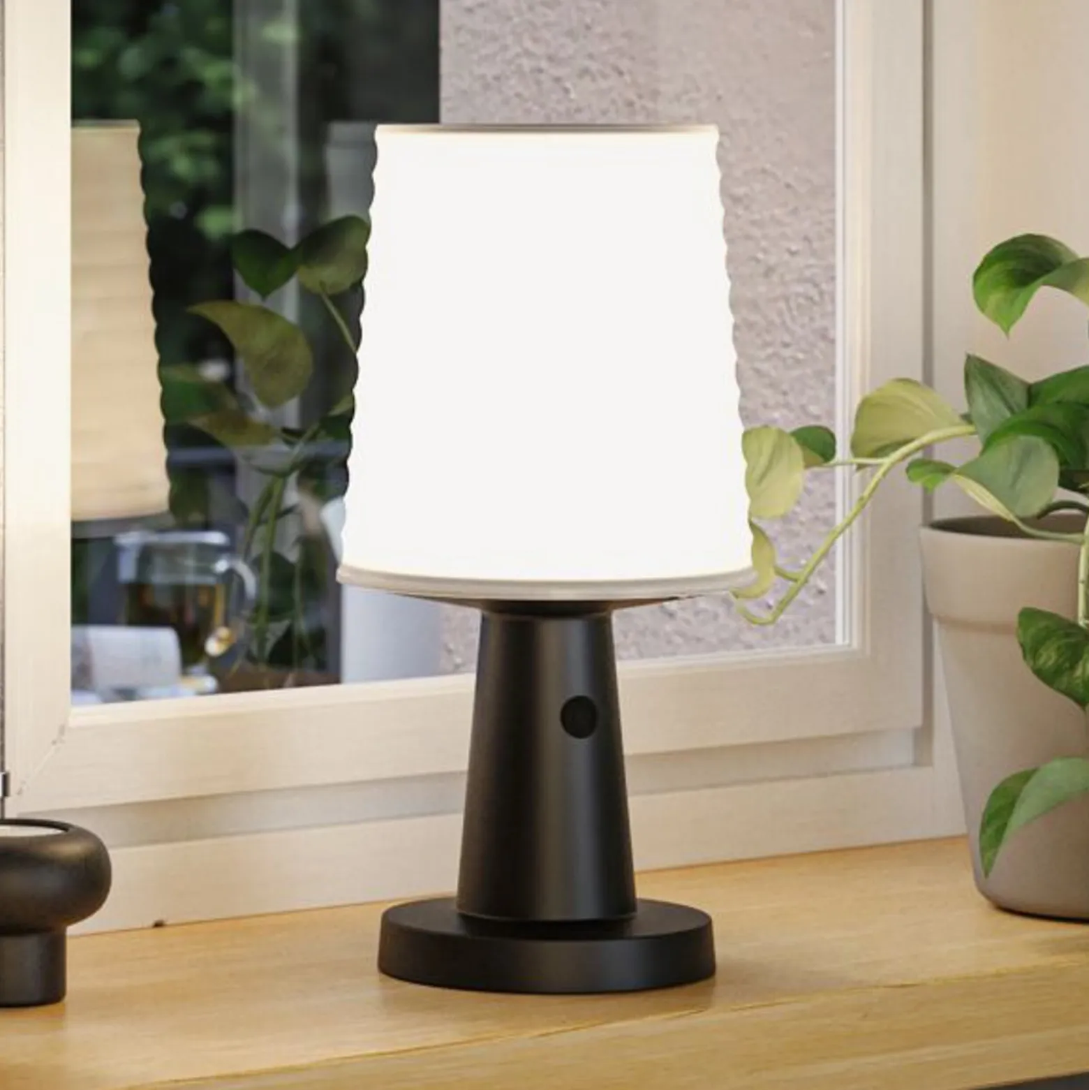 Paulmann LED-Solar-Tischlampe Ilanga, anthrazit, 30 cm, IP44