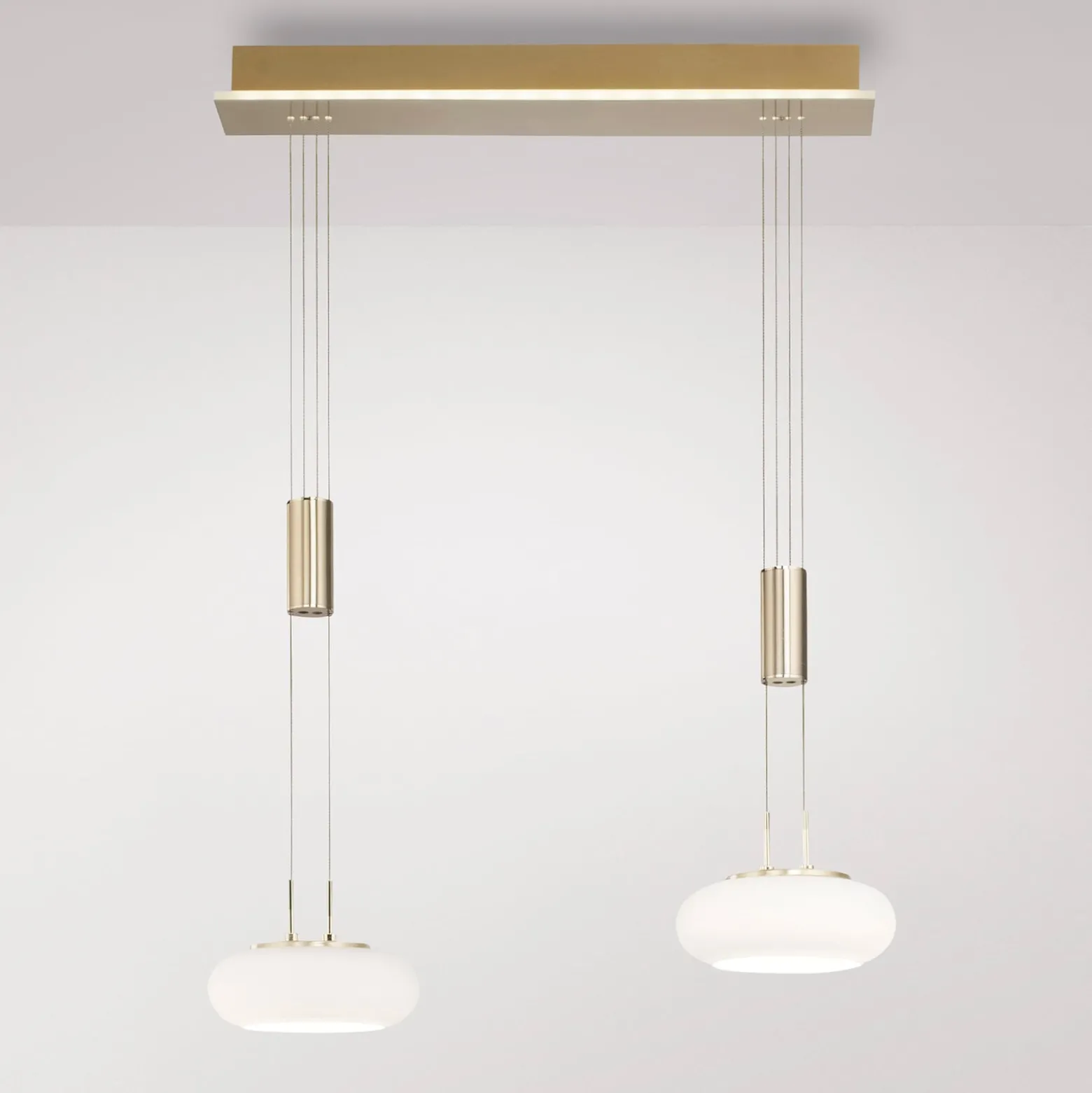 Paul Neuhaus Q-ETIENNE LED-Hängelampe 2fl, messing