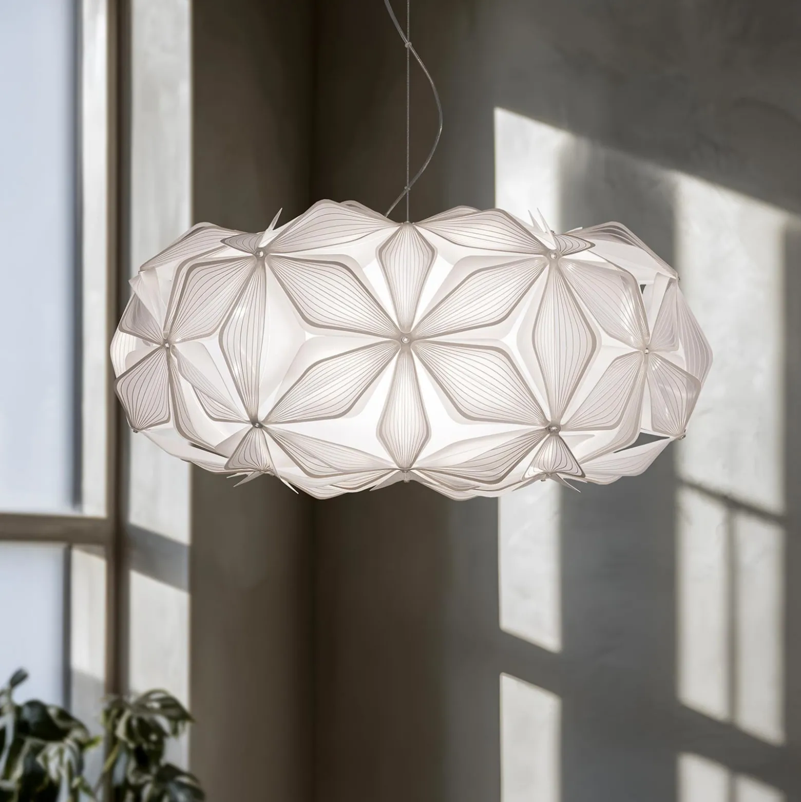 Pendellampe C'EST LA VIE, weiß/Kabel transparent, Ø 53 cm