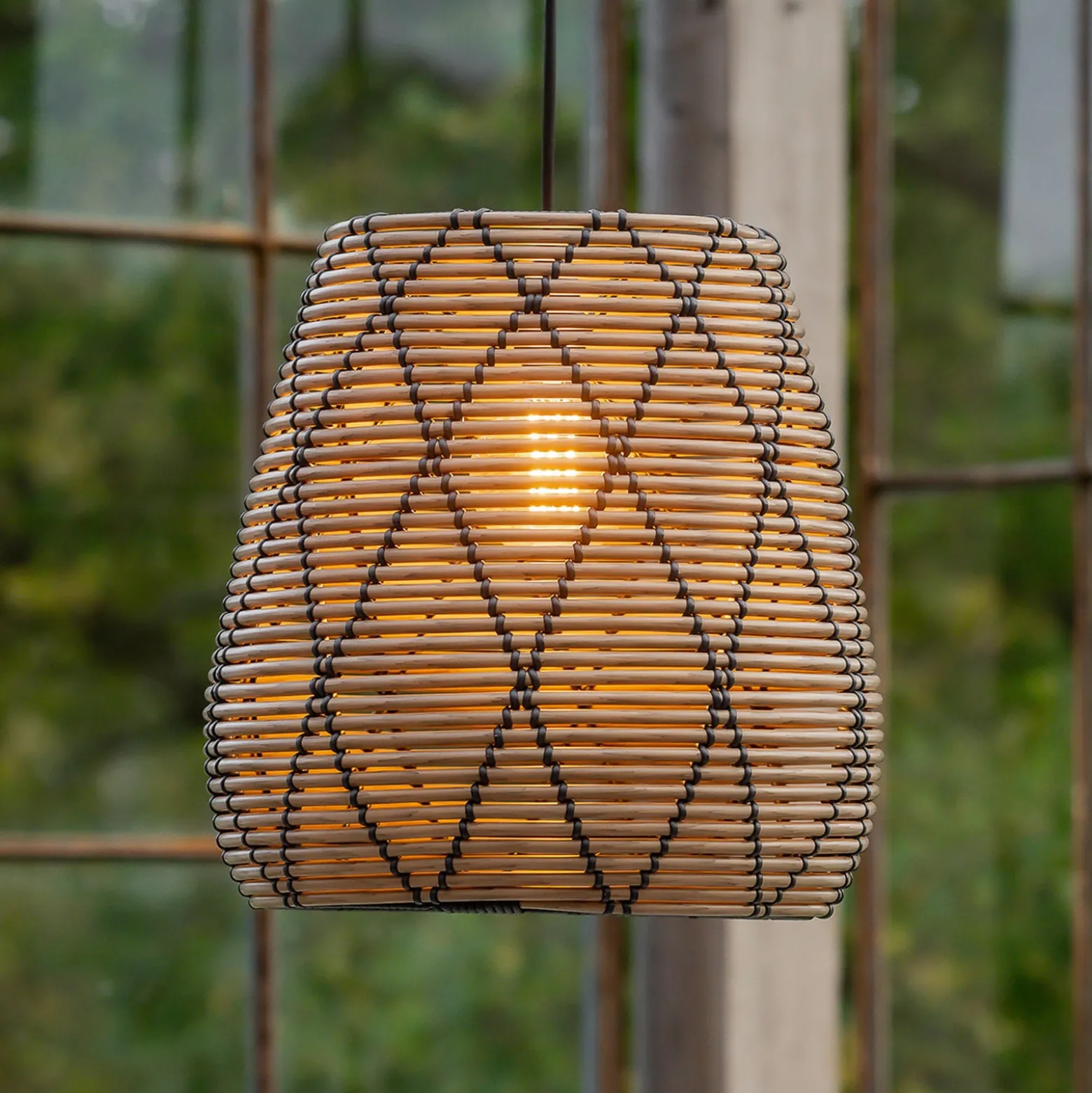 PR Home Außenhängeleuchte Lollo, Rattanoptik natur, Ø 38 cm