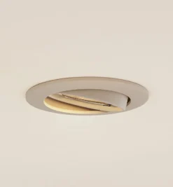 Prios Deckeneinbauleuchte Fibur, beige, Zink, Ø 8,2 cm
