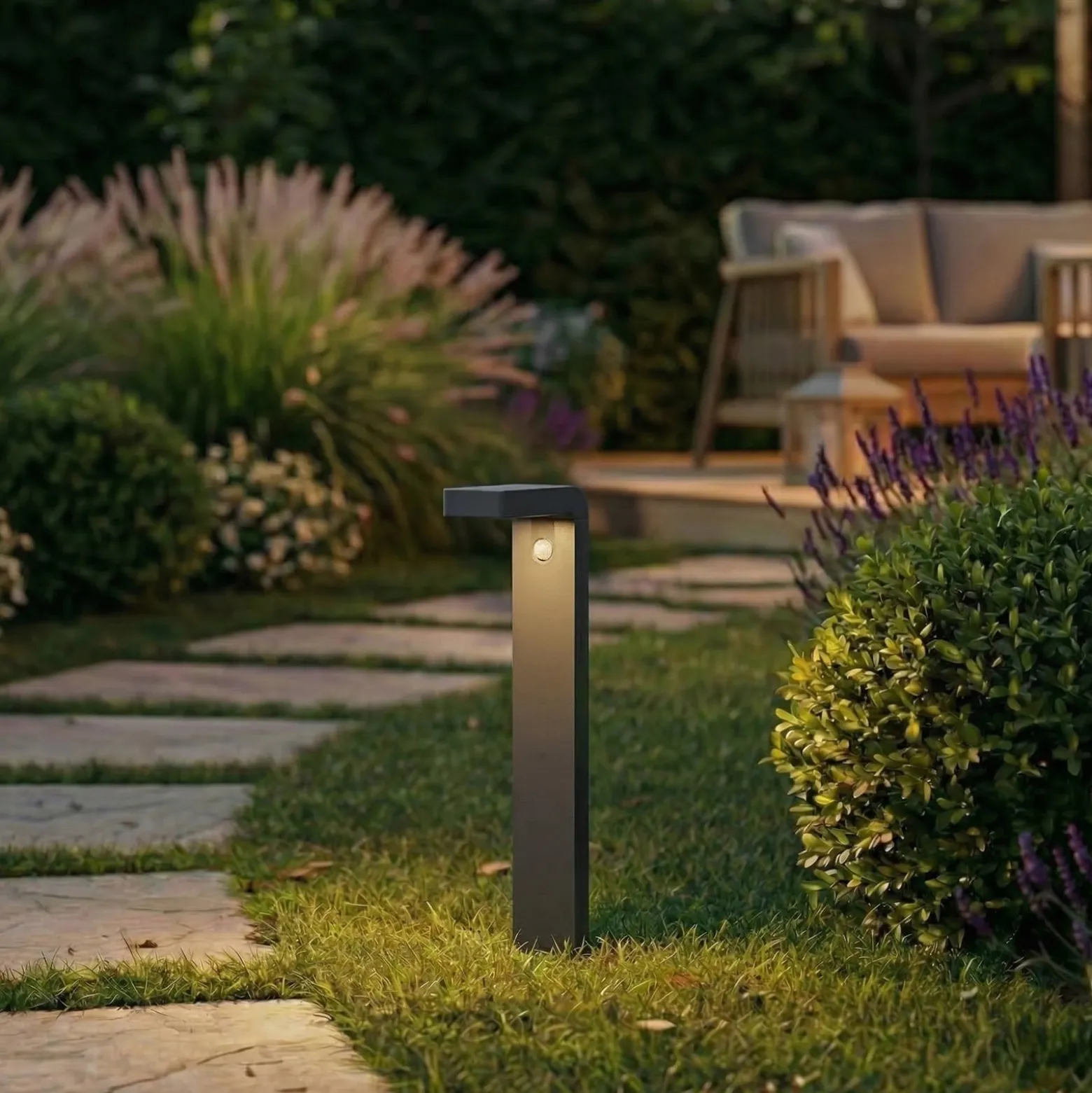 Prios LED-Solar-Wegeleuchte Aurino, schwarz, 75 cm, Sensor