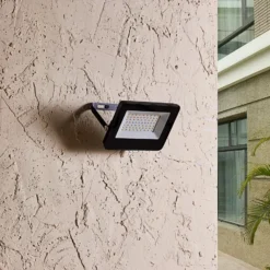 Prios Liezel LED-Außenstrahler 15W RGBW Tuya IP65