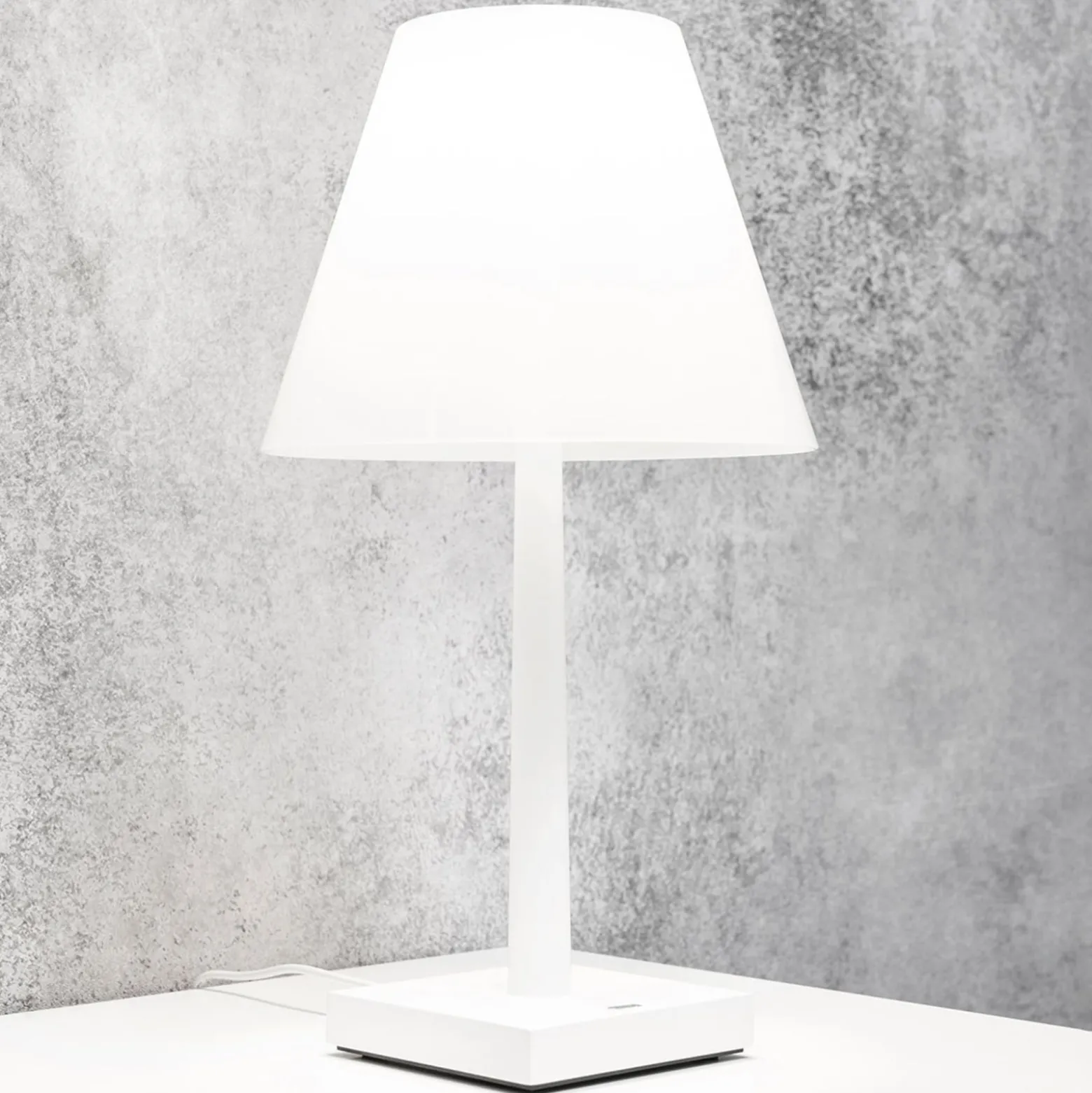 Rotaliana Dina+ LED-Akkutischleuchte weiß/weiß
