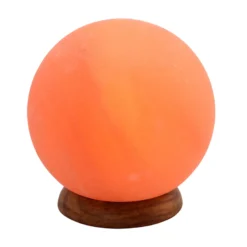Salzleuchte Planet, 2 kg, Holzsockel, bernstein