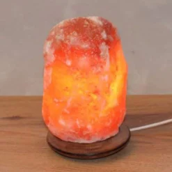 Salzleuchte Rock mit Sockel, 1,5-2 kg, bernstein