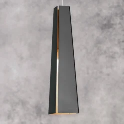 Schwarz-goldene Aluminiumpendellampe Pluma, LED