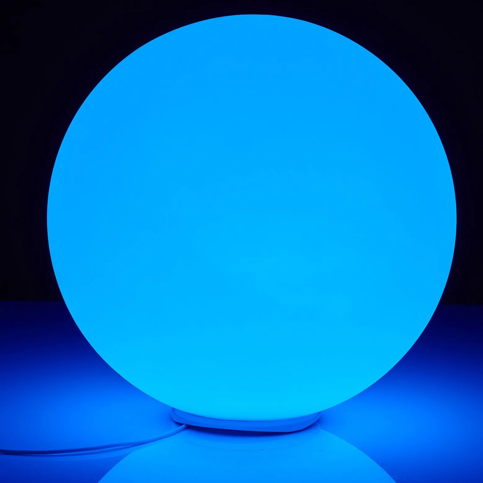 Schwimmfähige LED-Dekorationsleuchte Ball