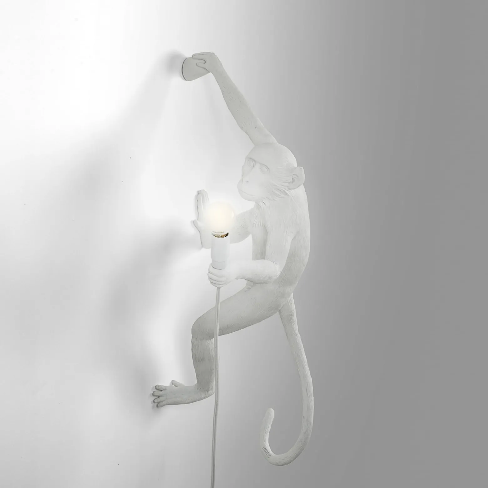 SELETTI Monkey Lamp LED-Deko-Wandlampe weiß rechts