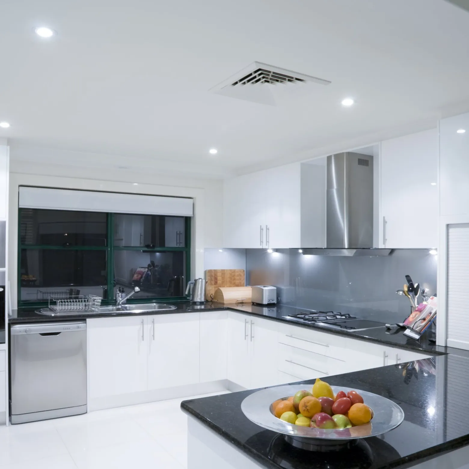 SLC One 360° LED-Einbauleuchte dim-to-warm weiß