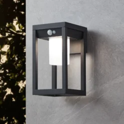 Solar-LED-Außenwandleuchte Martano mit Sensor