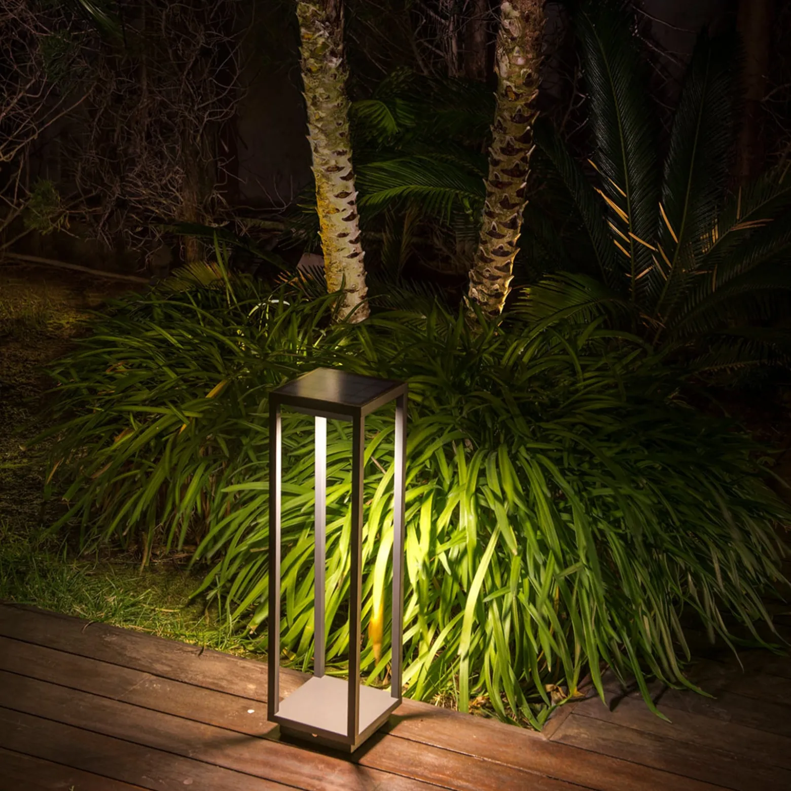 Solar-LED-Sockelleuchte Saura mit Bewegungsmelder