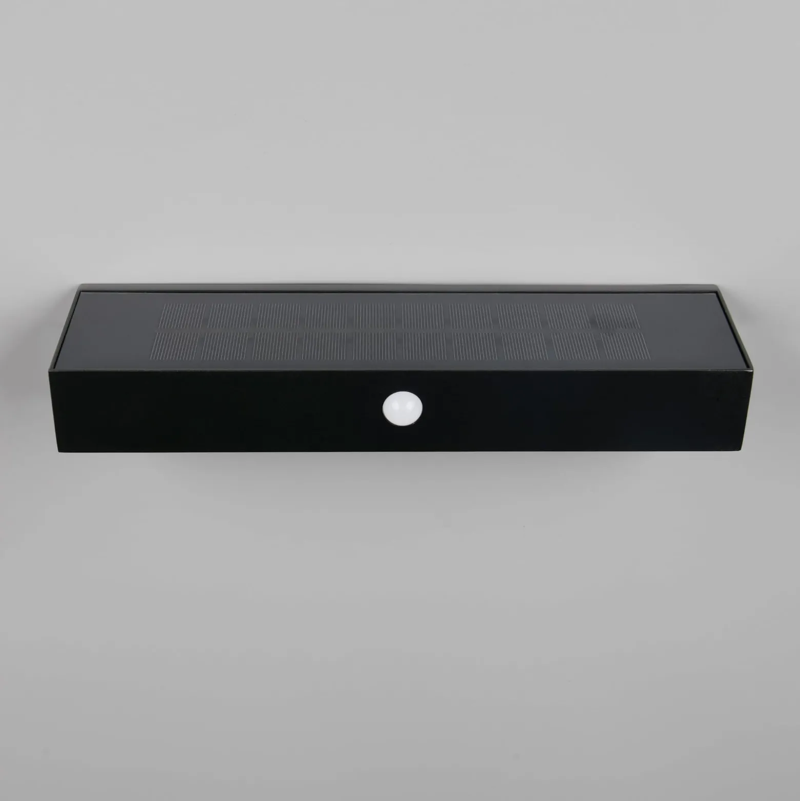 Solar-Wandleuchte Silves, schwarz, Sensor, IP44