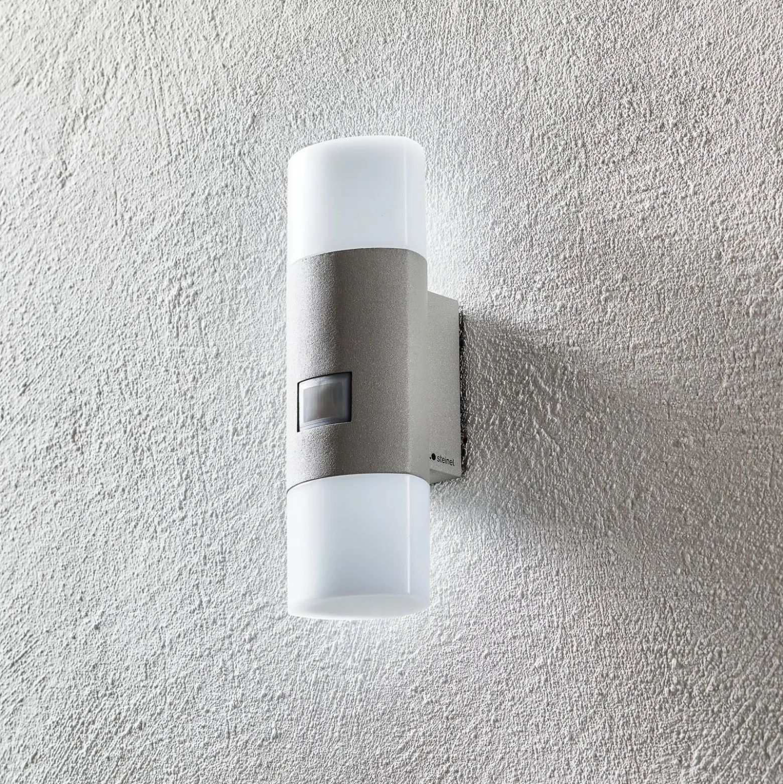 STEINEL L 910 S LED-Sensor-Außenwandleuchte silber