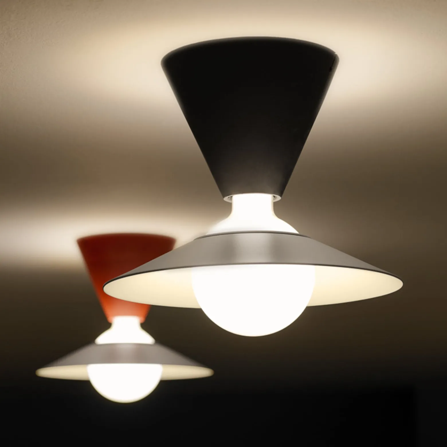 Stilnovo Fante LED-Deckenleuchte, 2.700 K, rot