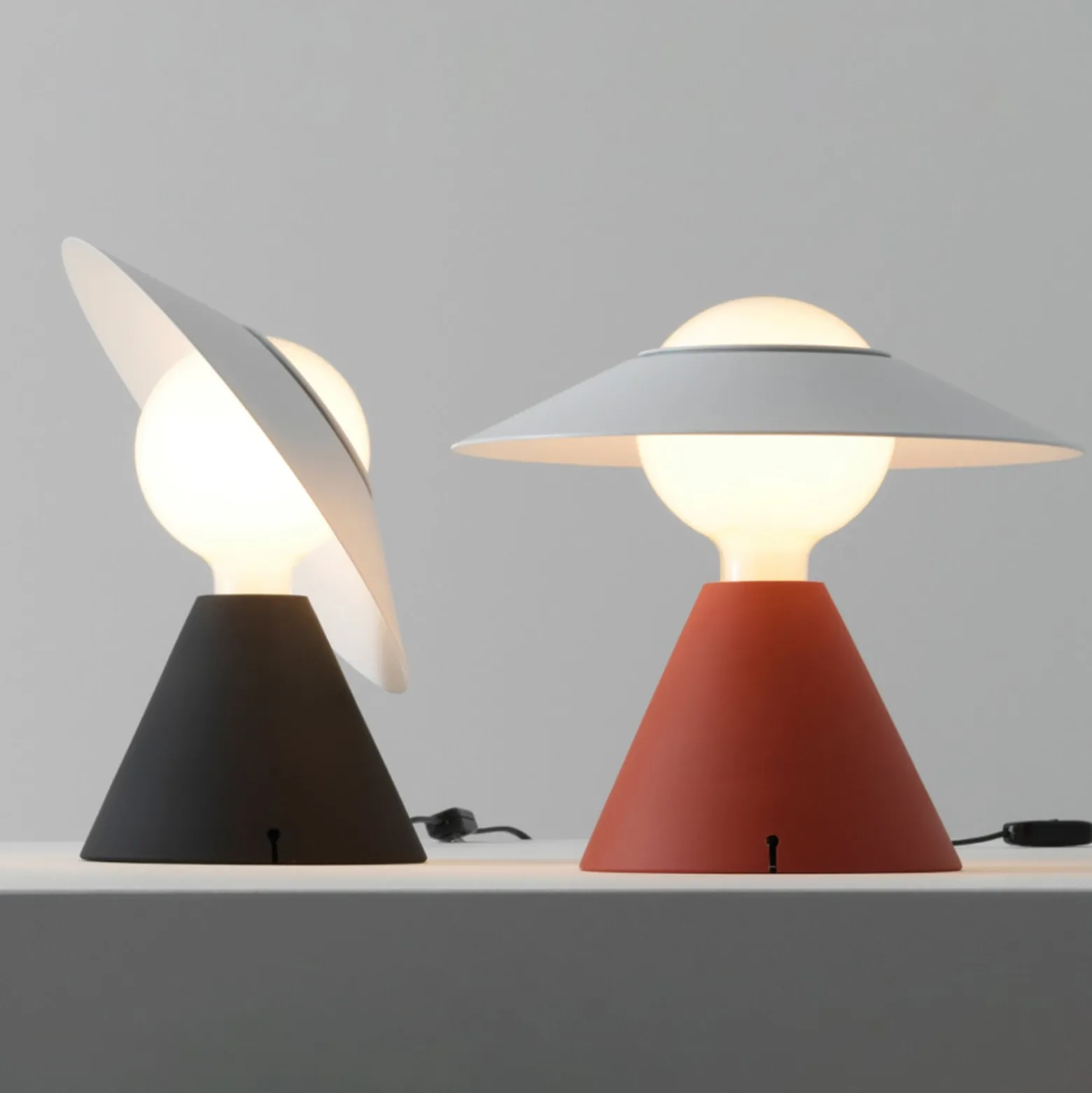 Stilnovo Fante LED-Tischleuchte, 2.700 K, rot