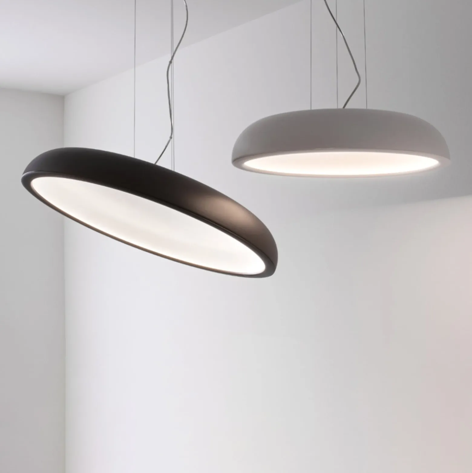 Stilnovo Reflexio LED-Hängeleuchte, Ø65cm, weiß