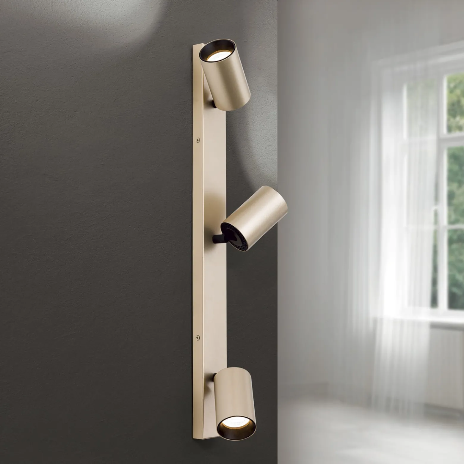 Strahler Sean, 3-flg., goldfarben, Metall, schwenkbar