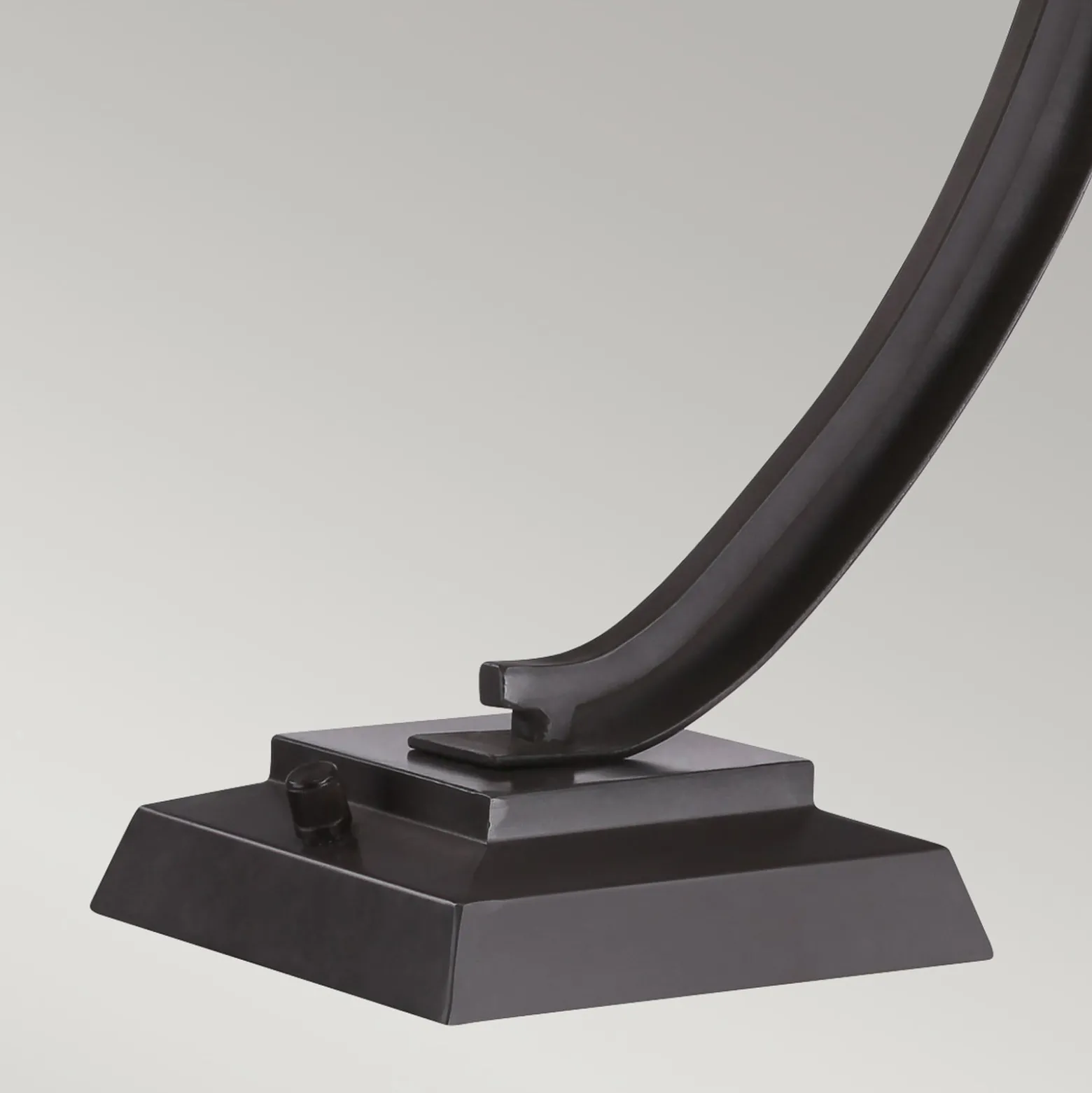 Tischleuchte Pomeroy, Höhe 55 cm, bronze, Glas, Stahl