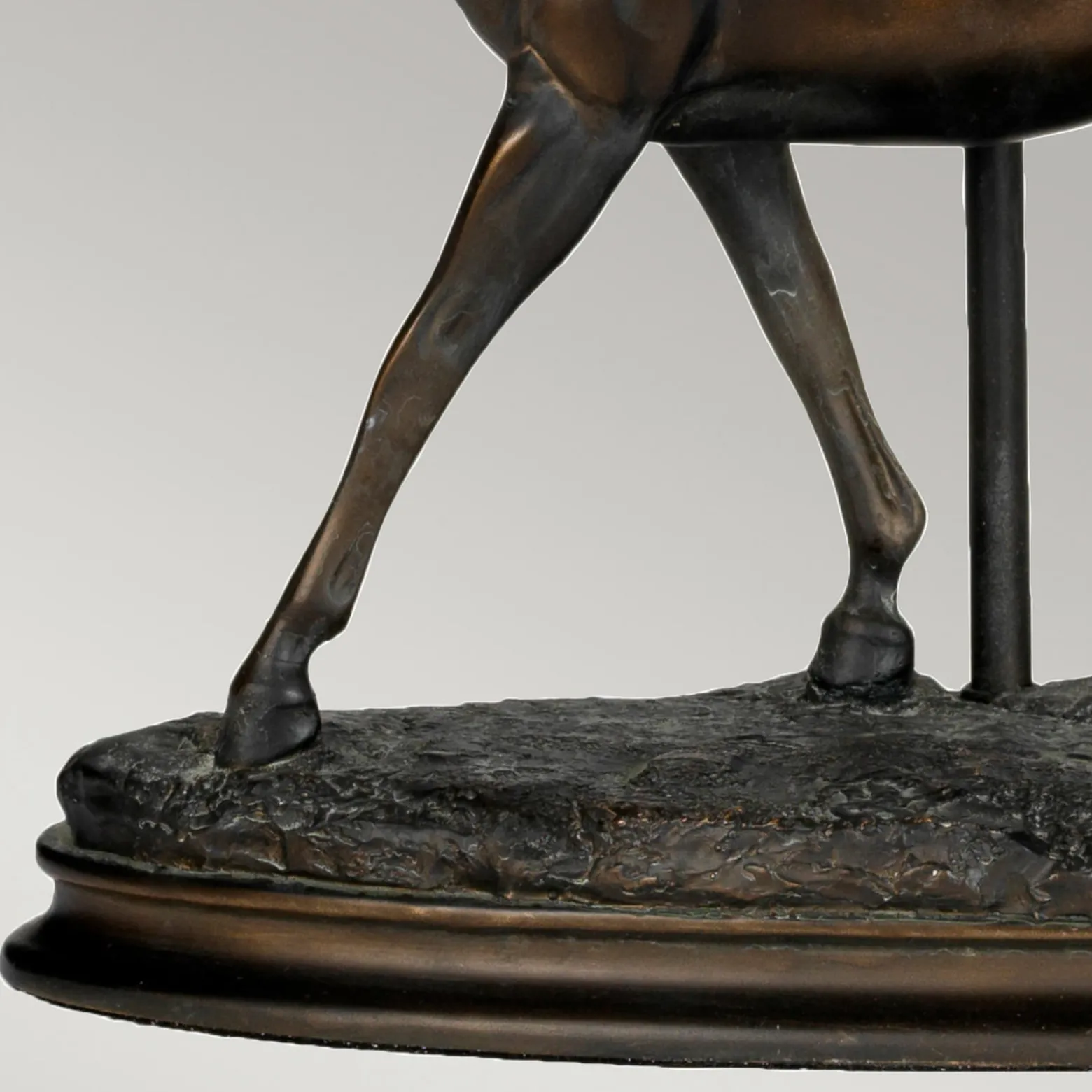 Tischleuchte Spirit, bronze-patina/creme, Leinen, Resin