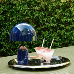 Tom Dixon Akku-Tischlampe BELL PORTABLE, indigo, 28 cm IP44