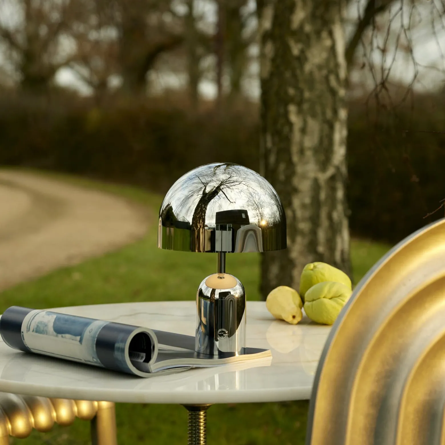 Tom Dixon Akku-Tischlampe BELL PORTABLE, silber, 28 cm IP44