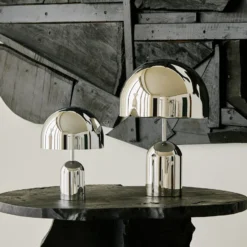 Tom Dixon Akku-Tischlampe BELL PORTABLE, silber, 28 cm IP44