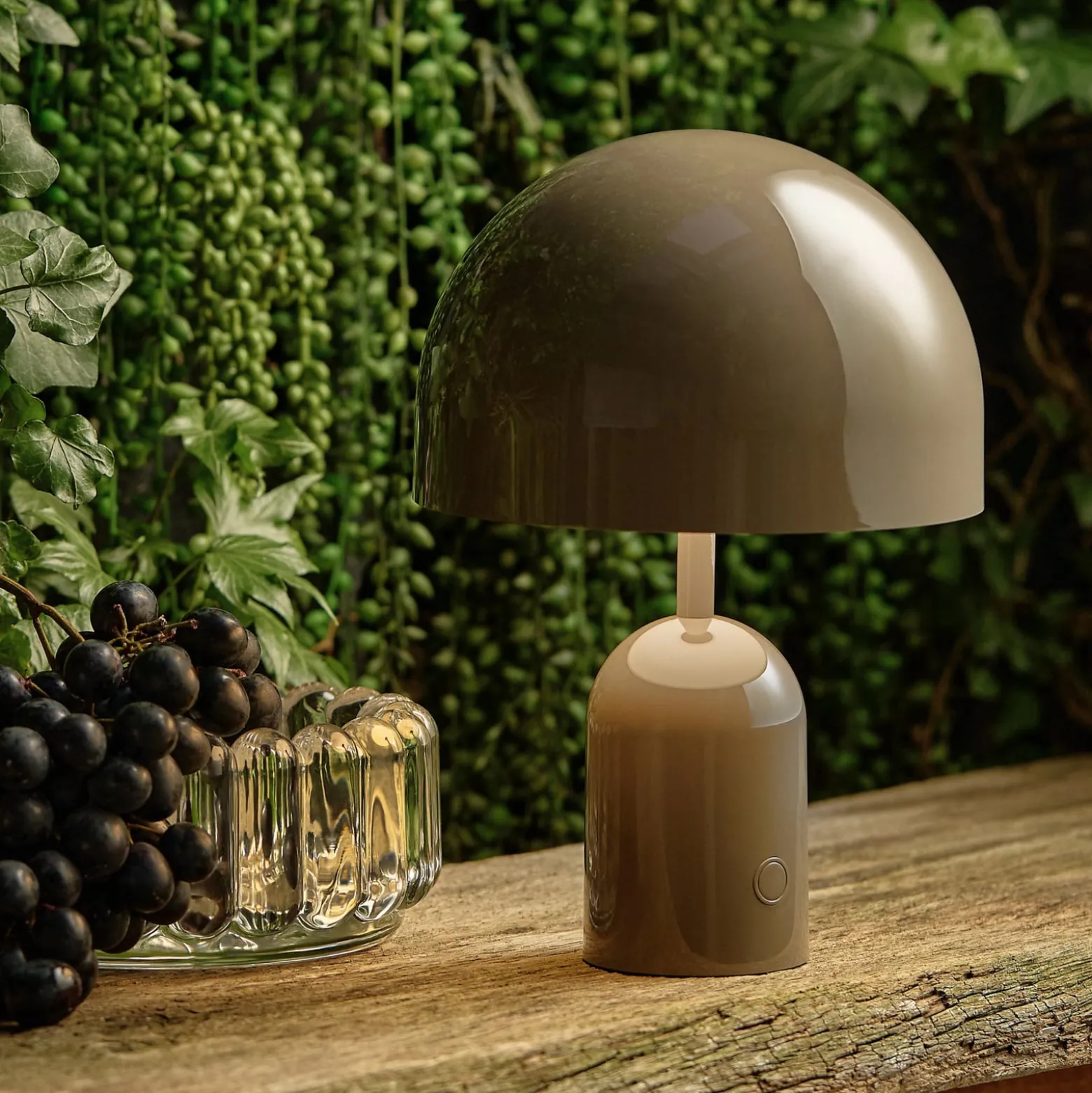 Tom Dixon Akku-Tischlampe BELL PORTABLE, taupe, 28 cm IP44