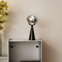 Tom Dixon LED-Akkutischlampe Melt Portable, schwarz, 29 cm