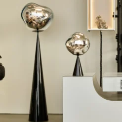 Tom Dixon LED-Akkutischlampe Melt Portable, schwarz, 29 cm