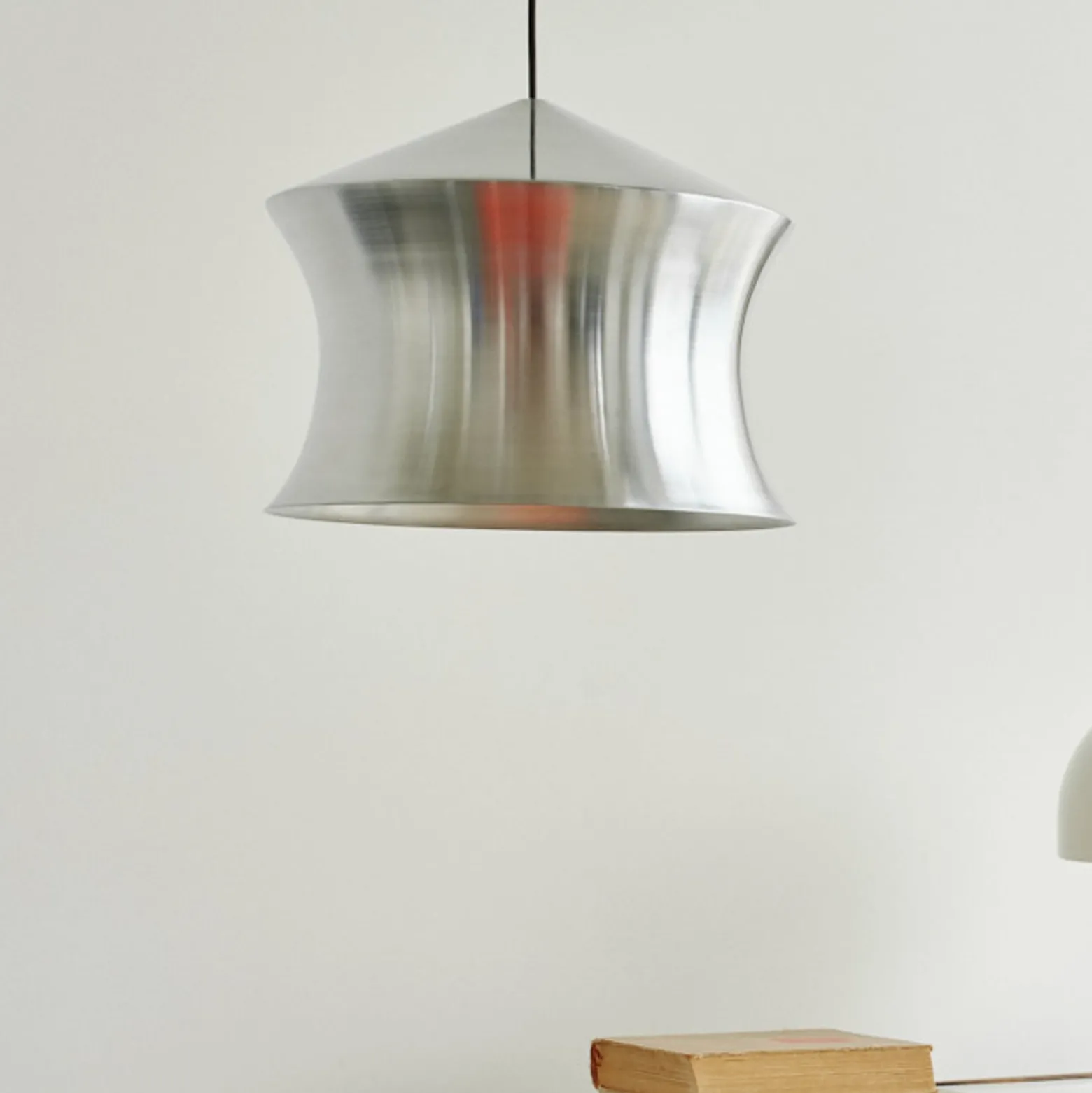 Tom Dixon LED-Hängelampe Beat Waist Unbeaten aluminiumfarben
