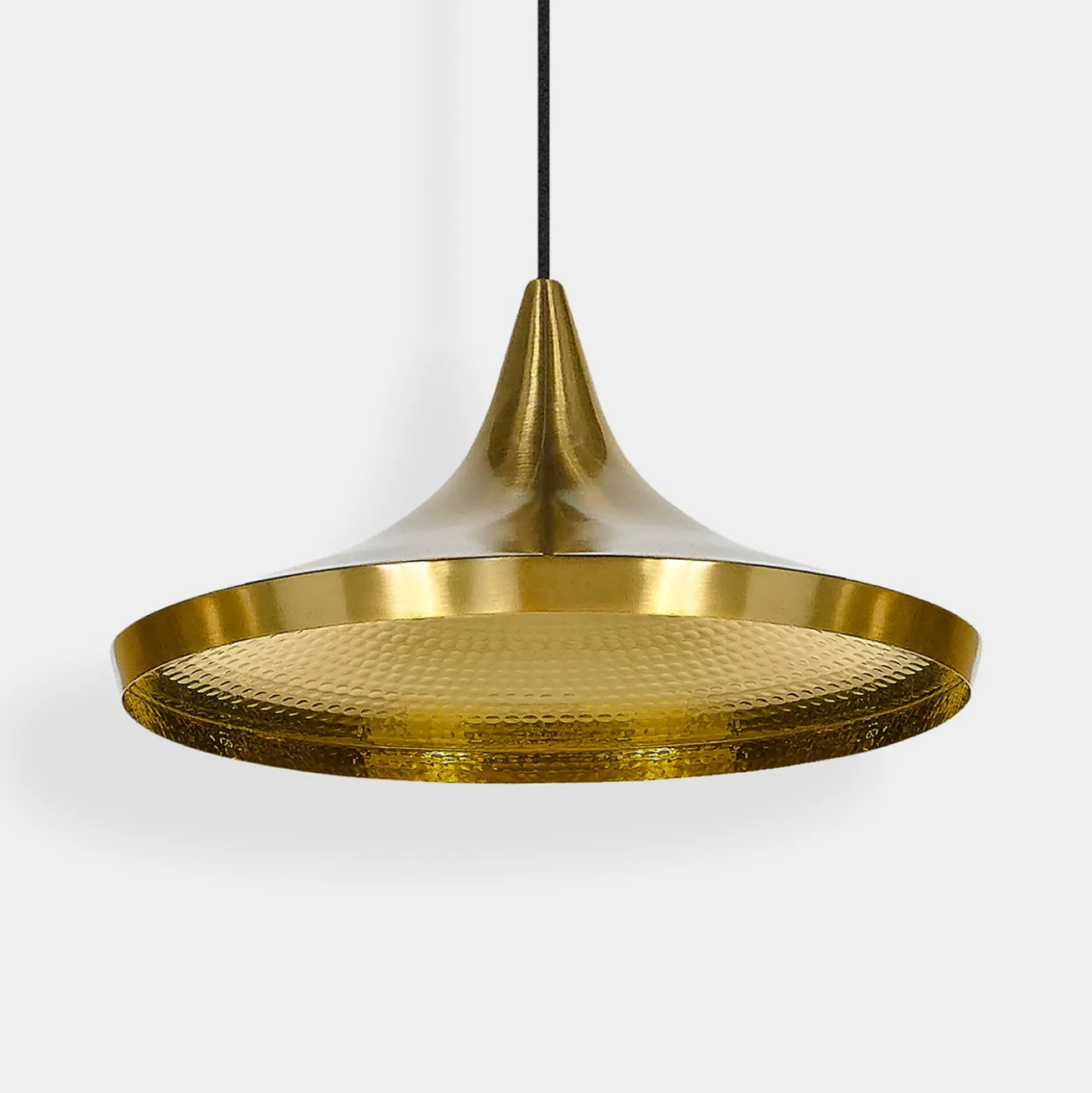Tom Dixon LED-Hängelampe Beat Wide, weiß, Ø 36 cm, Messing