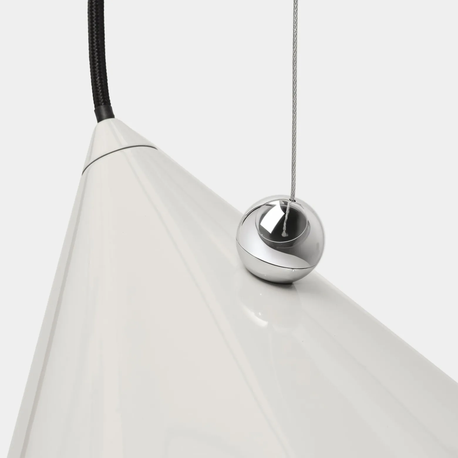 Tom Dixon LED-Hängelampe Pose, grau-beige, Ø 25 cm Stahl dim