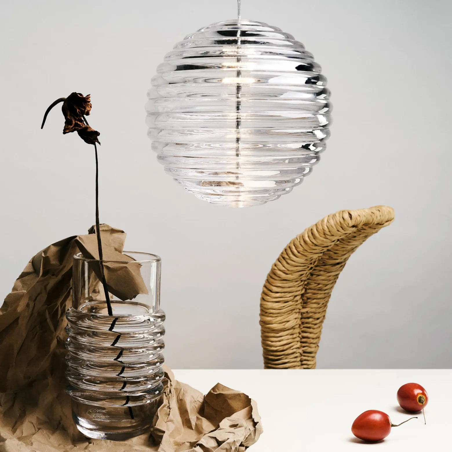 Tom Dixon LED-Hängelampe Press Sphere, klar Ø 30 cm 927 Glas