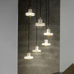 Tom Dixon LED-Hängelampe Stone, weiß, Ø 18 cm, Marmor