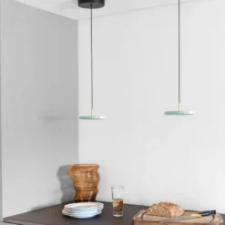 UMAGE Asteria MicroV2 Hängelampe dimmbar olive