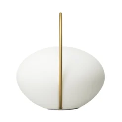 UMAGE LED-Akku-Tischleuchte Orbit, weiß/messing, IP44, CCT