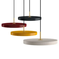 UMAGE LED-Hängelampe Asteria Mini, rubinrot/messing, Ø 31 cm