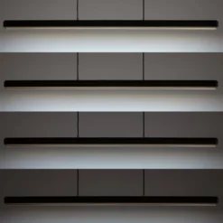 UMAGE LED-Hängelampe Hazel Branch, weiß/messing, 150 cm