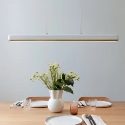 UMAGE LED-Hängelampe Hazel Branch, weiß/messing, 100 cm