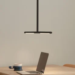 UMAGE LED-Hängeleuchte Omni, schwarz, 2-flammig, Länge 74 cm
