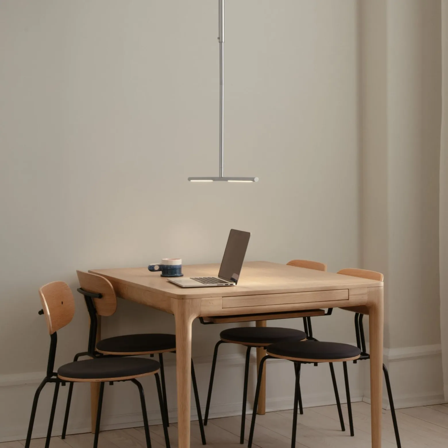 UMAGE LED-Hängeleuchte Omni, stahlfarben, 2-flammig, 74 cm