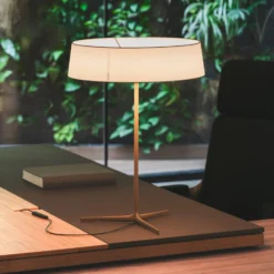 Vibia LED-Tischleuchte DAMA, beige, Höhe 61 cm Papier/Metall