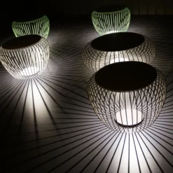 Vibia Meridiano 4710 Außenleuchte, Ø 64 cm, creme