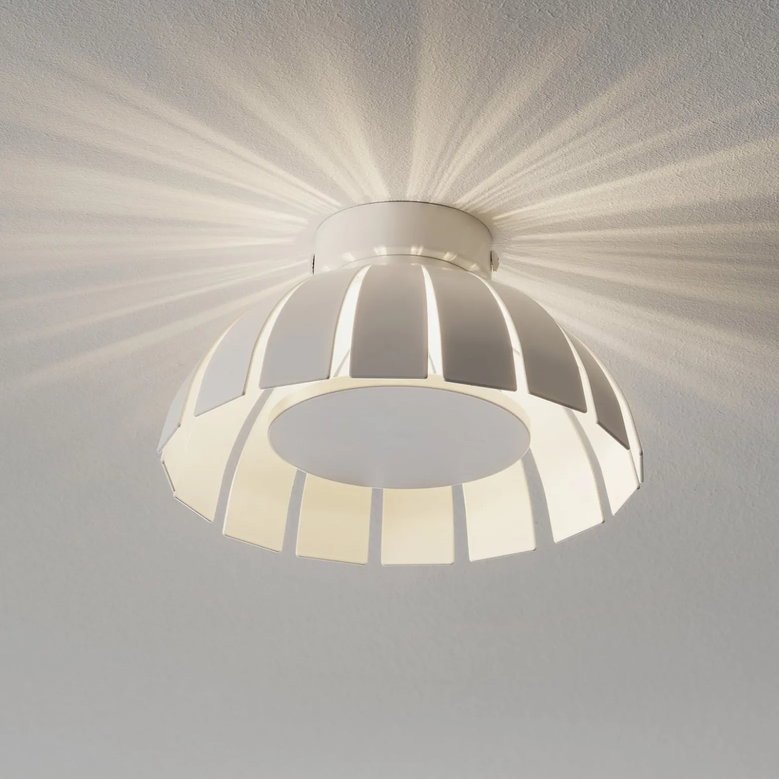 Weiße LED-Designer-Deckenleuchte Loto, 20 cm